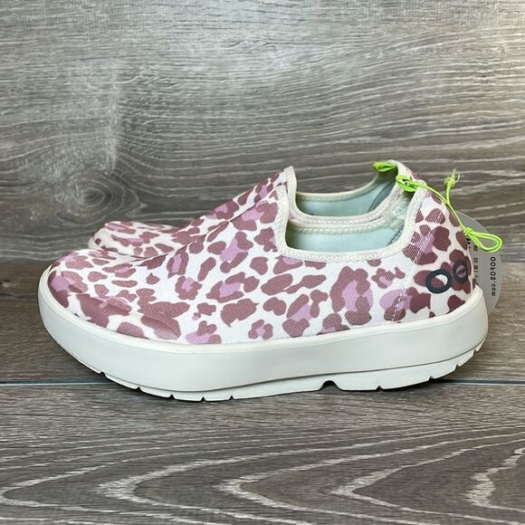 NWT Oofos Oomg Eezee Women’s Size 5 Rose Leopard Slip On Comfort Shoes - Picture 3 of 11